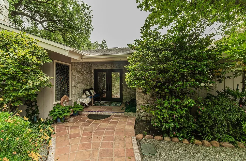 3670 S Newmark Avenue Sanger, CA 93654