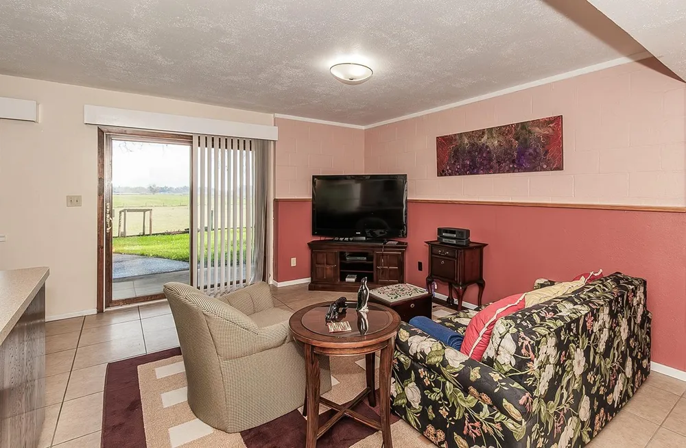 3670 S Newmark Avenue Sanger, CA 93654