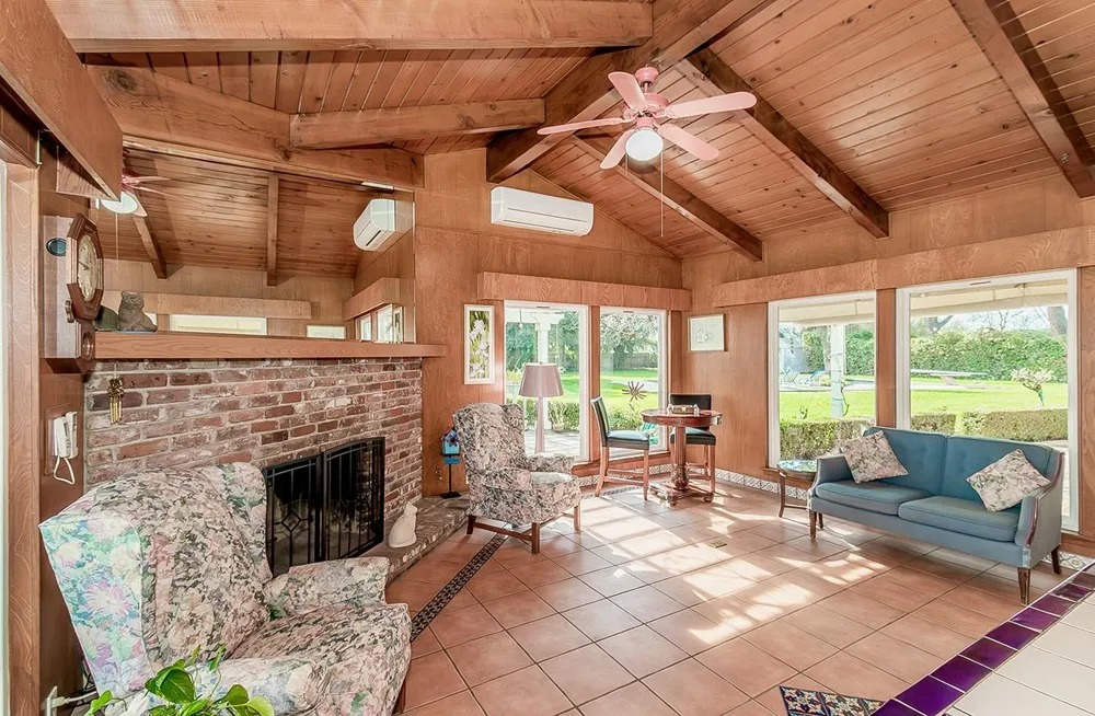 3670 S Newmark Avenue Sanger, CA 93654