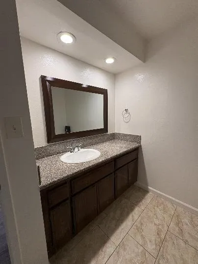 310 S Argyle Avenue #106 Fresno, CA 93727