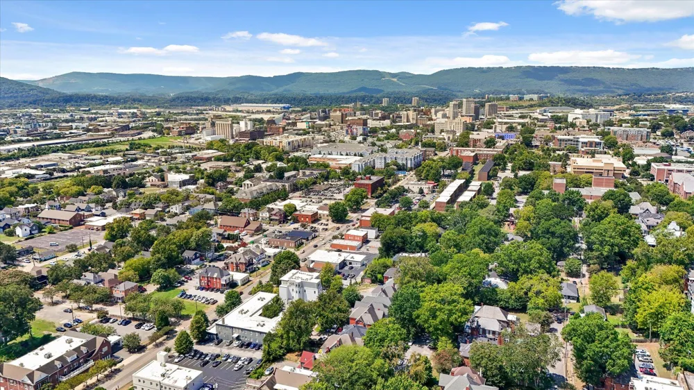 862 Oak Street Chattanooga, TN 37403