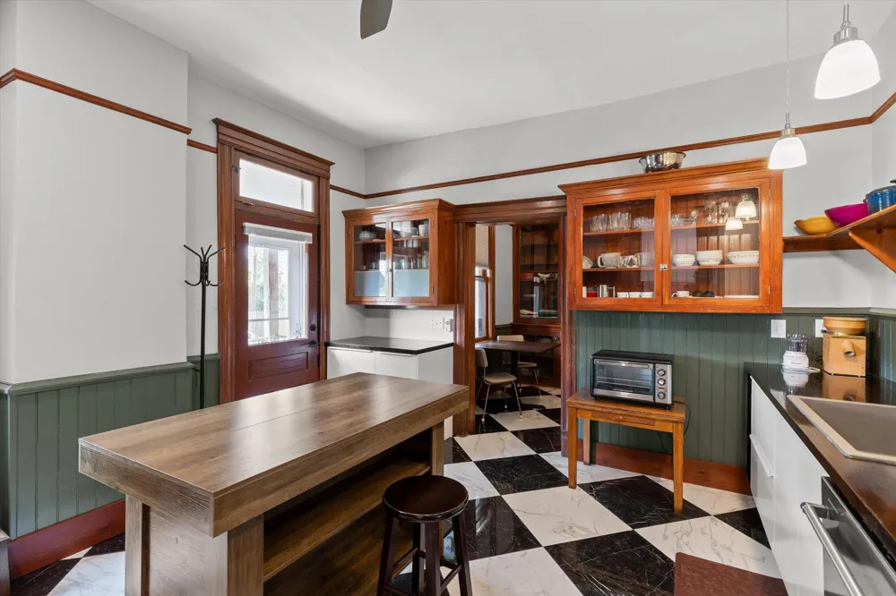 862 Oak Street Chattanooga, TN 37403