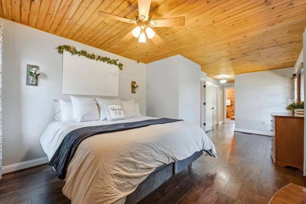 933 Halls Valley Road Trion, GA 30753