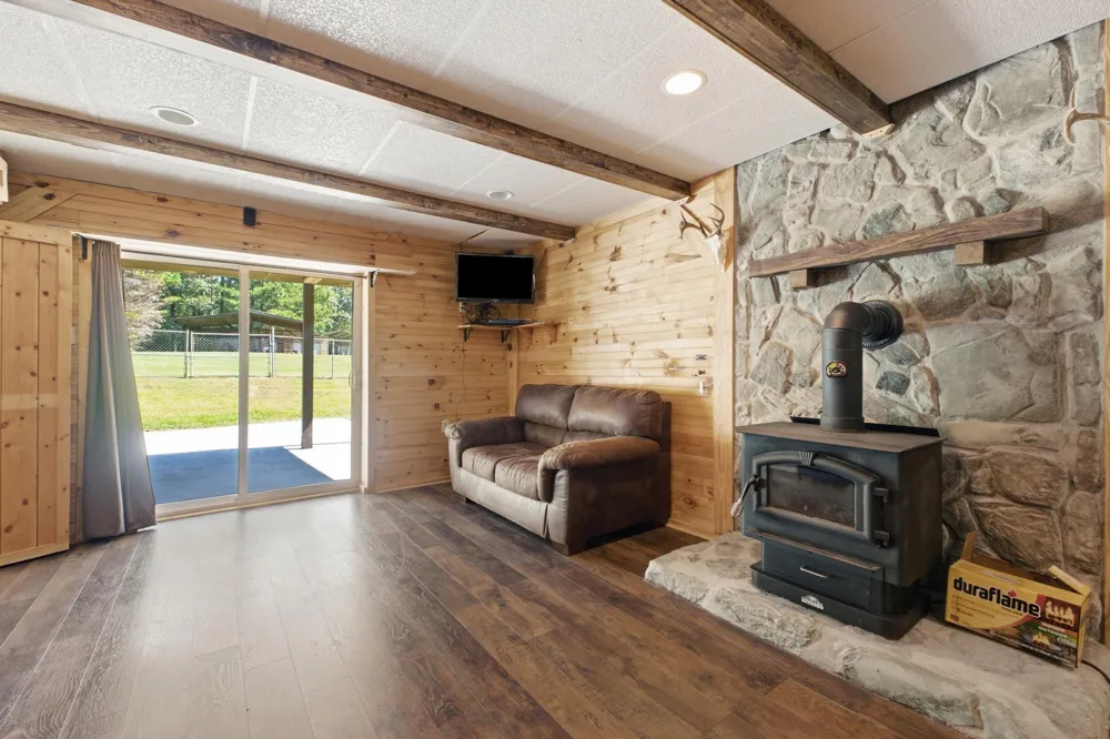 933 Halls Valley Road Trion, GA 30753