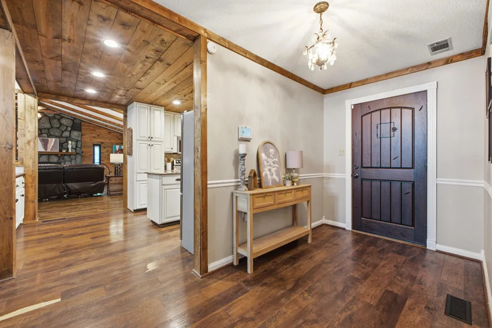 933 Halls Valley Road Trion, GA 30753
