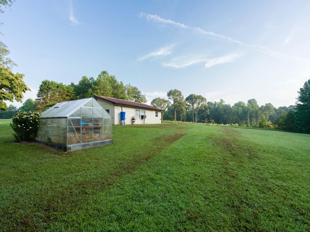 933 Halls Valley Road Trion, GA 30753
