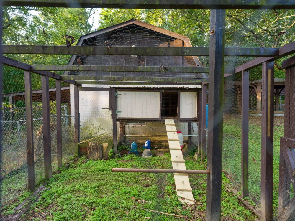 933 Halls Valley Road Trion, GA 30753