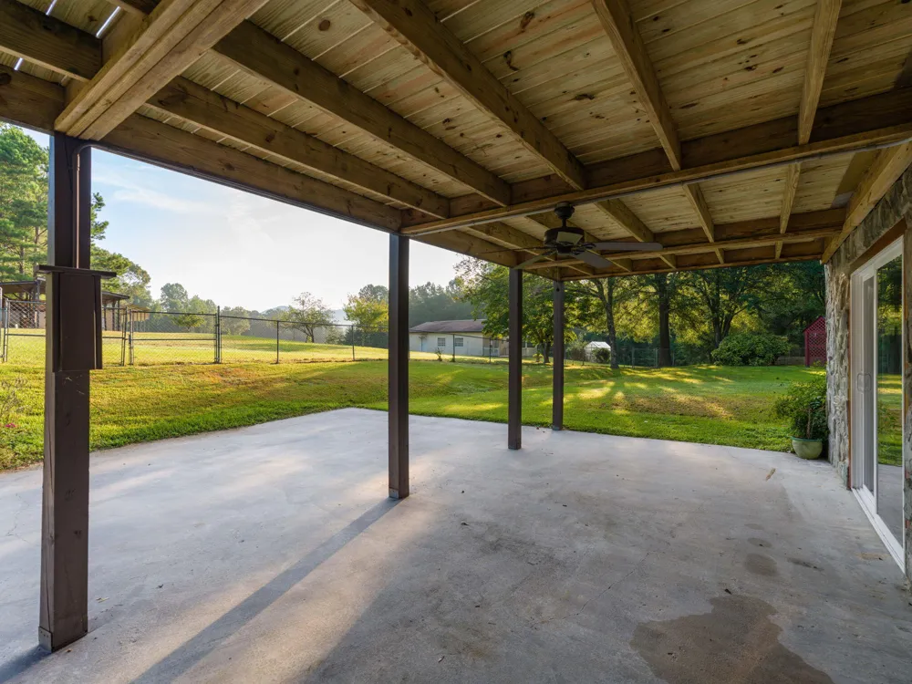 933 Halls Valley Road Trion, GA 30753