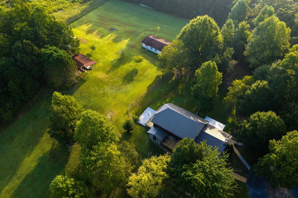 933 Halls Valley Road Trion, GA 30753