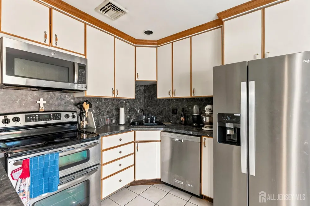 27 Milton Avenue East Brunswick, NJ 08816