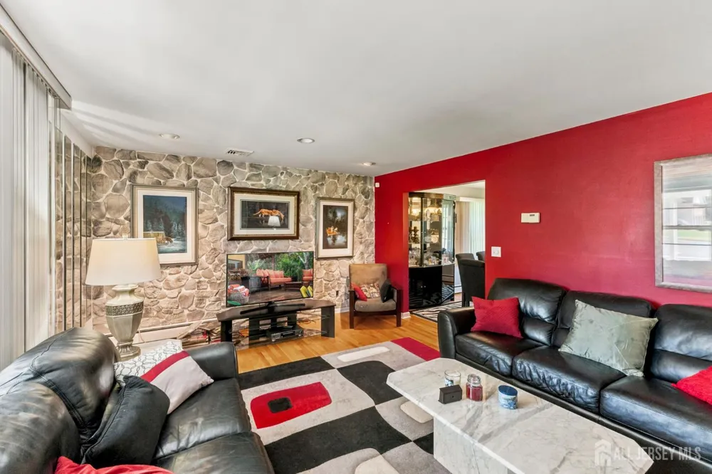 27 Milton Avenue East Brunswick, NJ 08816
