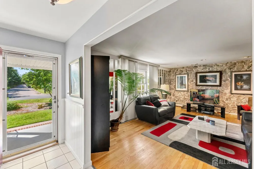 27 Milton Avenue East Brunswick, NJ 08816