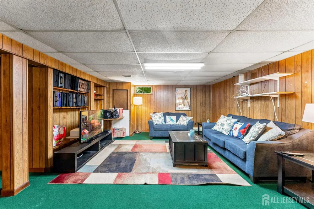27 Milton Avenue East Brunswick, NJ 08816