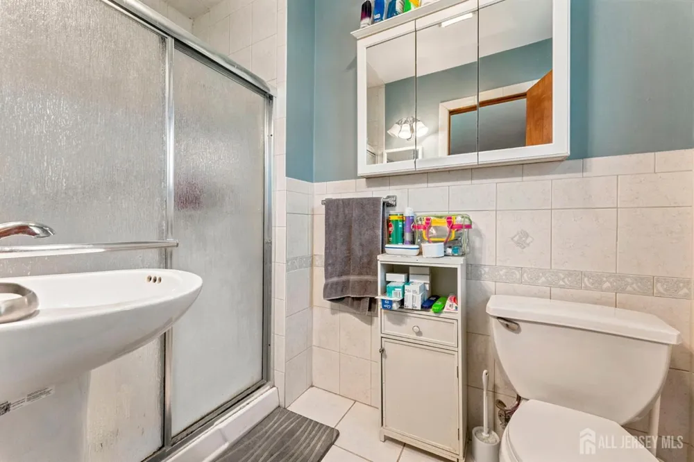 27 Milton Avenue East Brunswick, NJ 08816