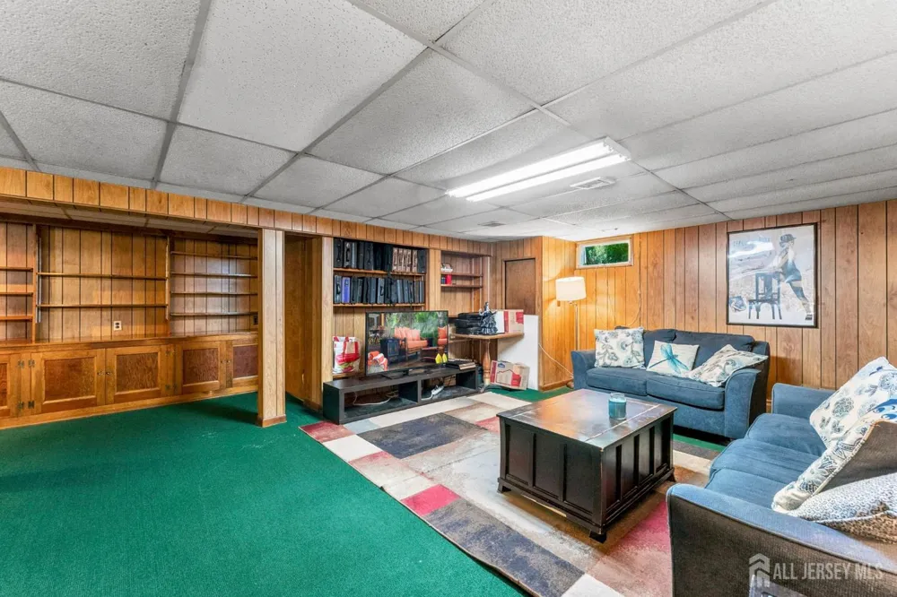27 Milton Avenue East Brunswick, NJ 08816