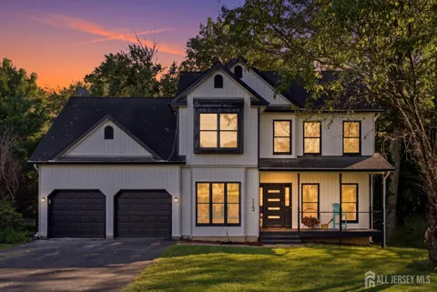 113 Oakdale Road