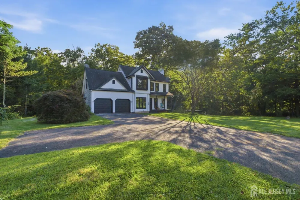 113 Oakdale Road Chester Bor, NJ 07930