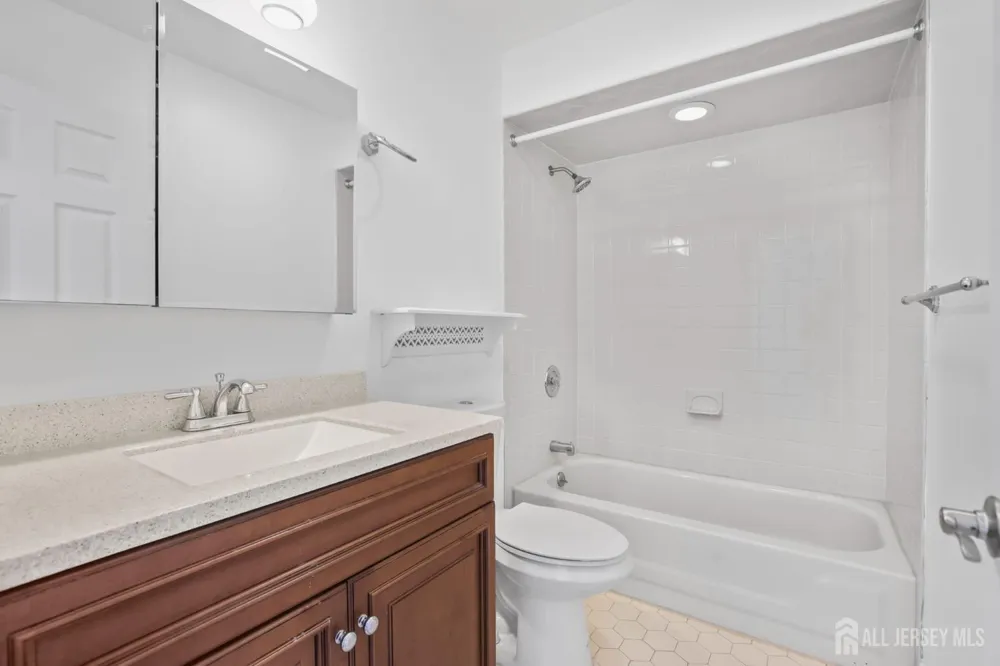 4 Claire Court Matawan, NJ 07747