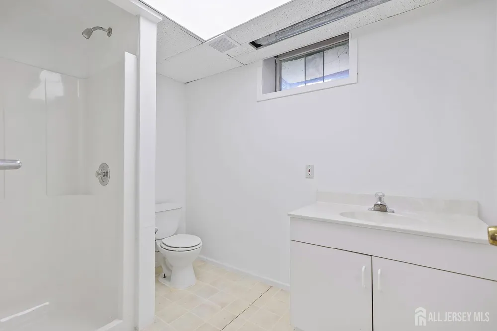 4 Claire Court Matawan, NJ 07747
