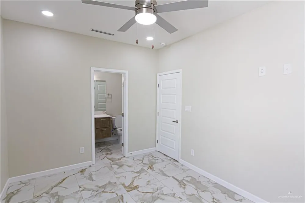 600 Emerald Avenue #2 Edinburg, TX 78541