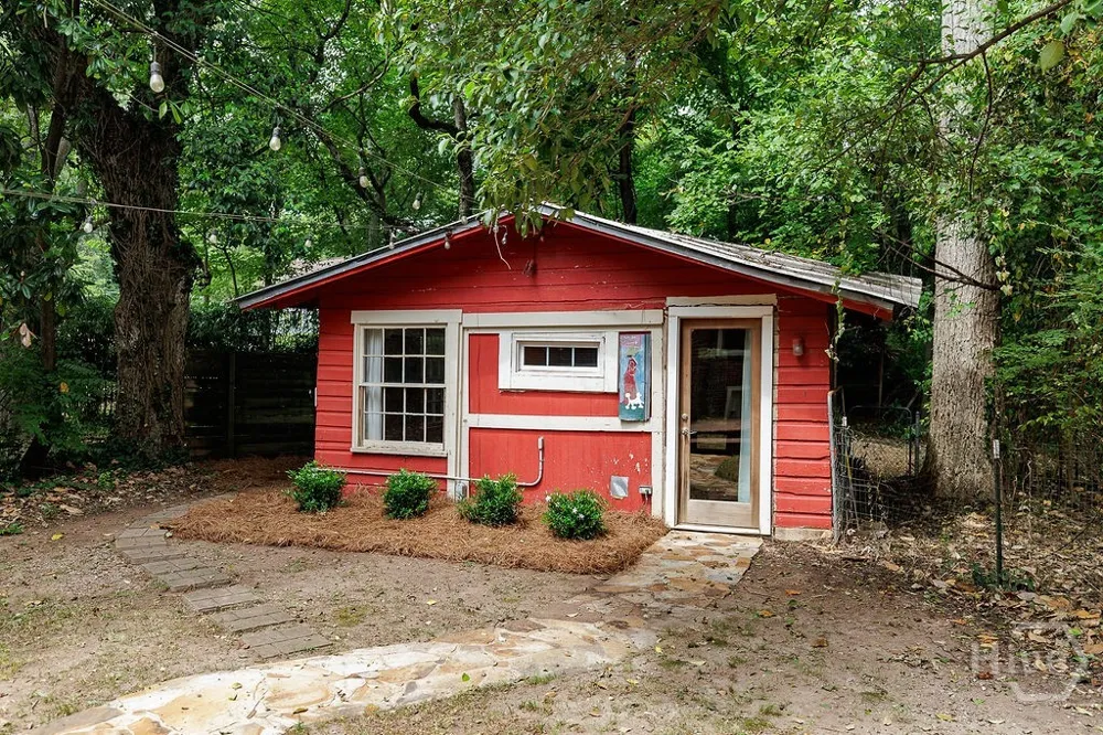 892 Hill Street Athens, GA 30606
