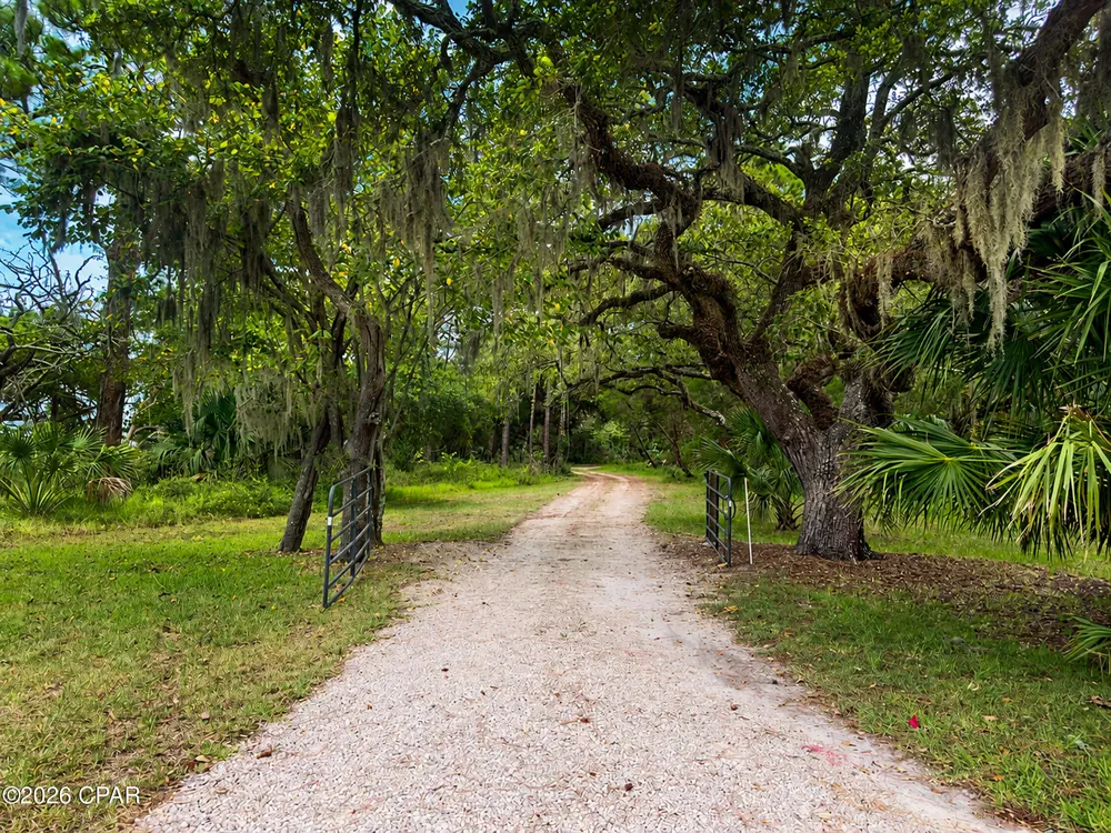 268 Pruett Road East Point, FL 32328