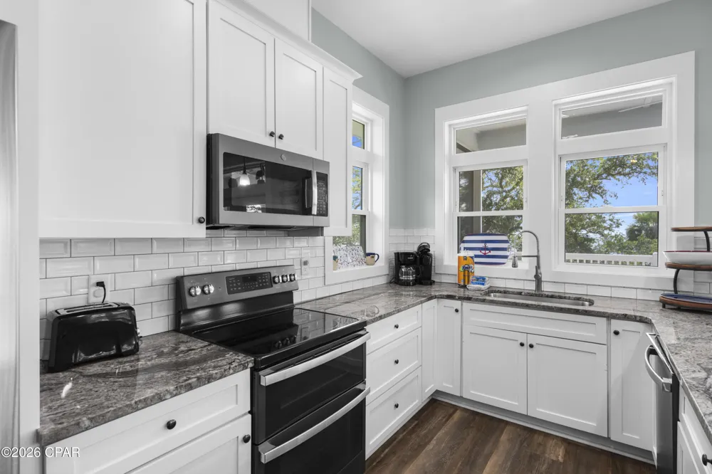 268 Pruett Road East Point, FL 32328