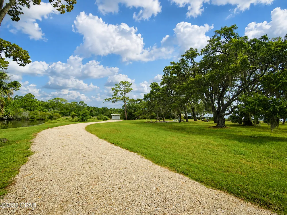 268 Pruett Road East Point, FL 32328
