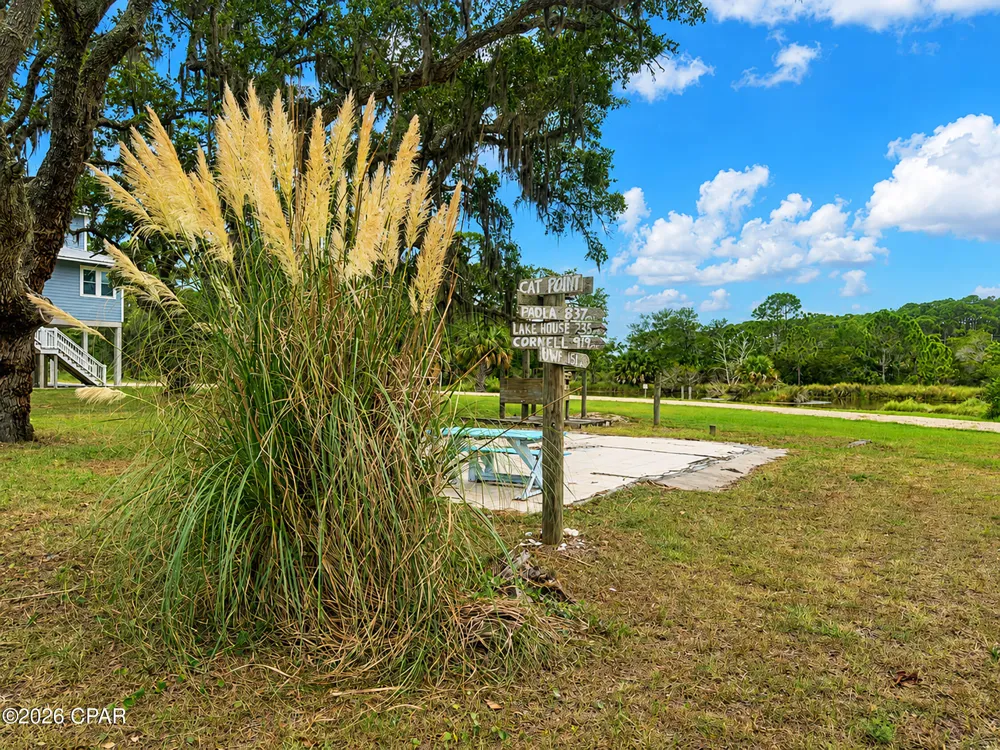 268 Pruett Road East Point, FL 32328