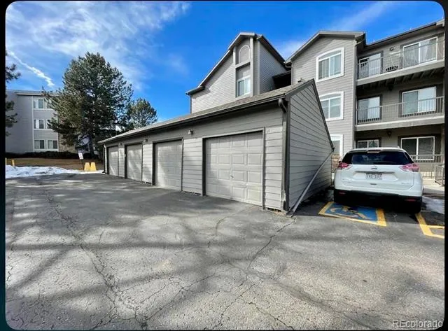 2575 S Syracuse Way #F102 Denver, CO 80231