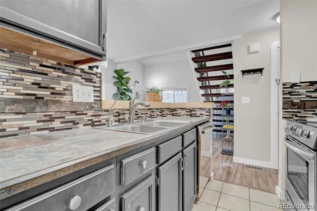 3082 S Truckee Street Aurora, CO 80013