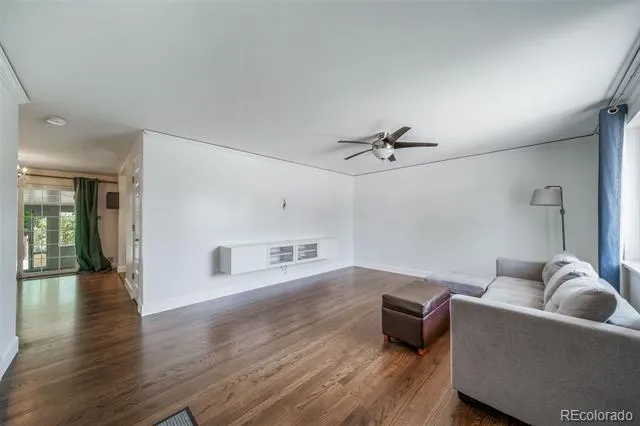 6688 S Wellington Court Centennial, CO 80121