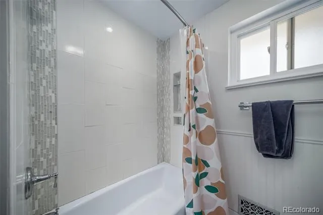 6688 S Wellington Court Centennial, CO 80121