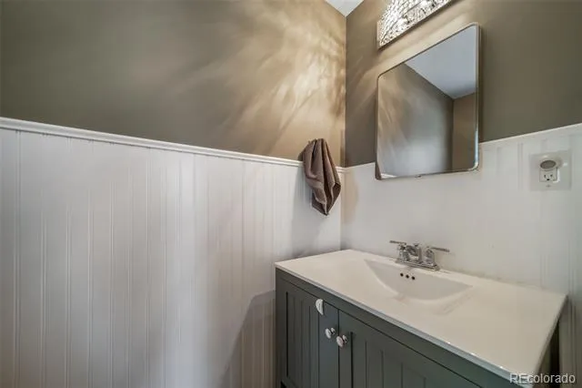 6688 S Wellington Court Centennial, CO 80121