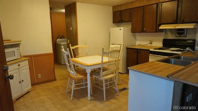 1540 Billings Street Aurora, CO 80011