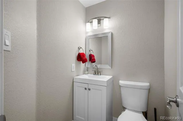 11656 Oakland Drive Commerce City, CO 80640