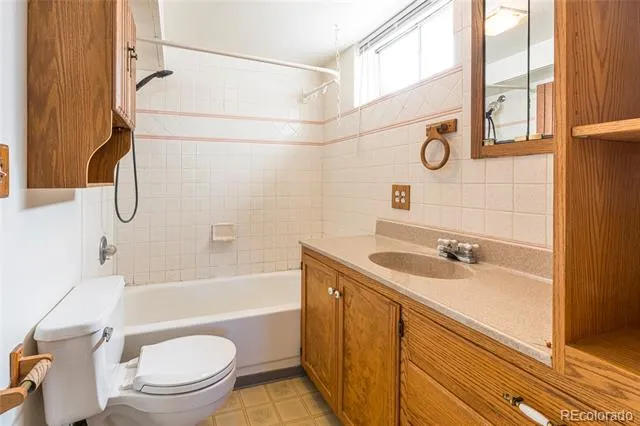 1495 W 10th Avenue Broomfield, CO 80020
