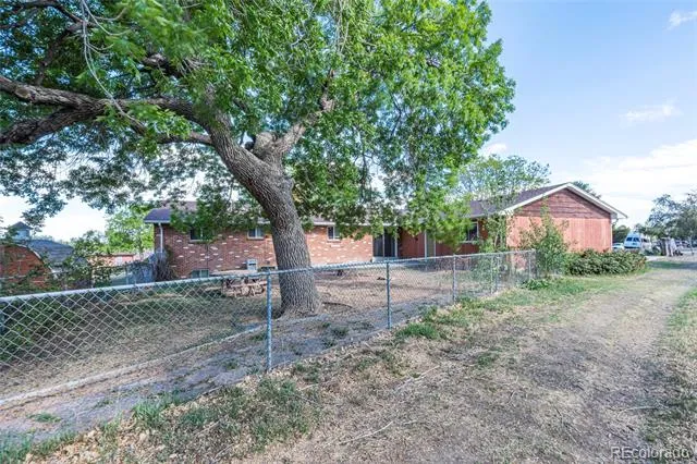 1495 W 10th Avenue Broomfield, CO 80020
