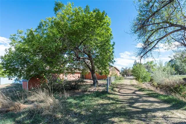 1495 W 10th Avenue Broomfield, CO 80020