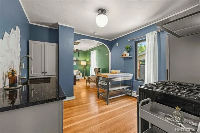 1669 Dallas Street Aurora, CO 80010