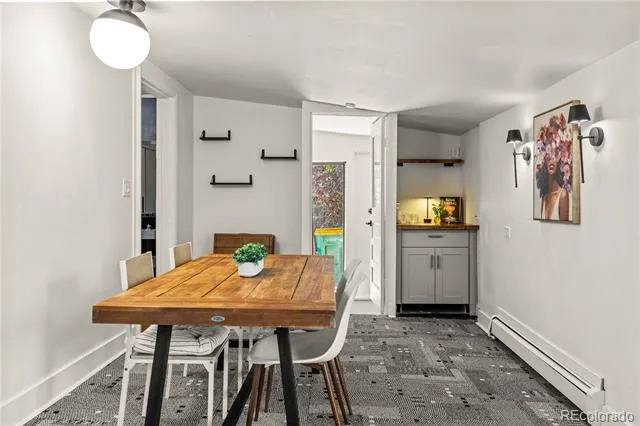 1669 Dallas Street Aurora, CO 80010