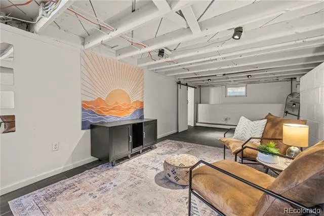 1669 Dallas Street Aurora, CO 80010