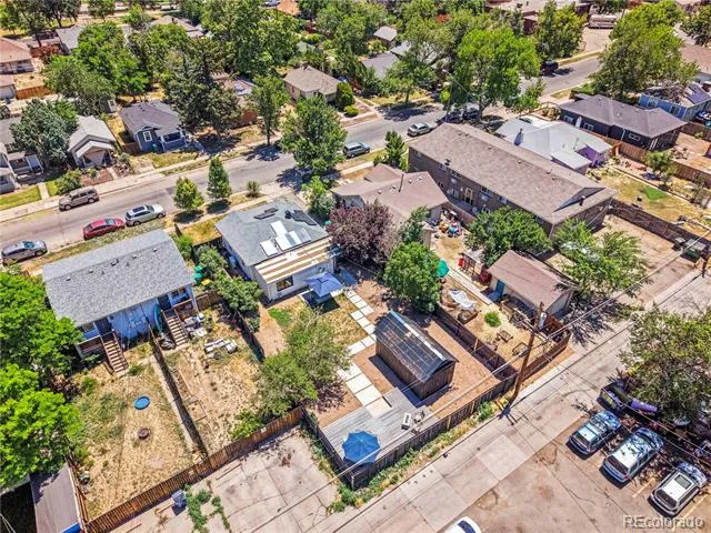 1669 Dallas Street Aurora, CO 80010