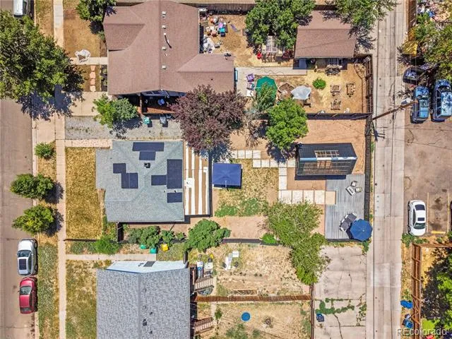 1669 Dallas Street Aurora, CO 80010