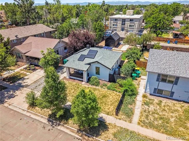 1669 Dallas Street Aurora, CO 80010
