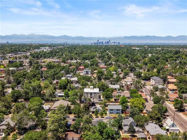 1669 Dallas Street Aurora, CO 80010