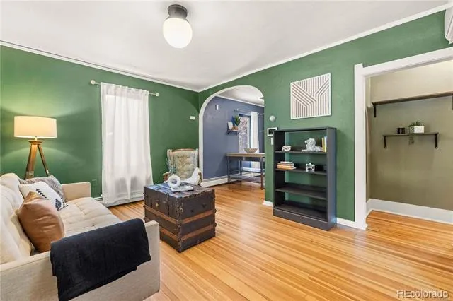 1669 Dallas Street Aurora, CO 80010