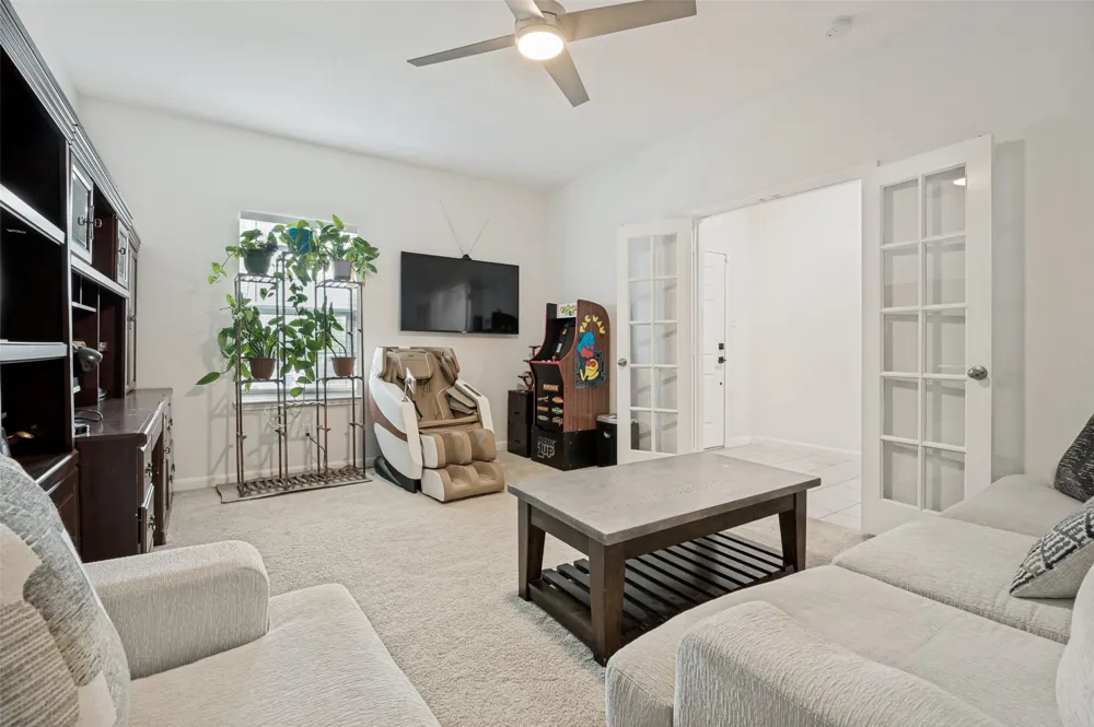 4022 Meadow Canyon Drive Lancaster, TX 75146