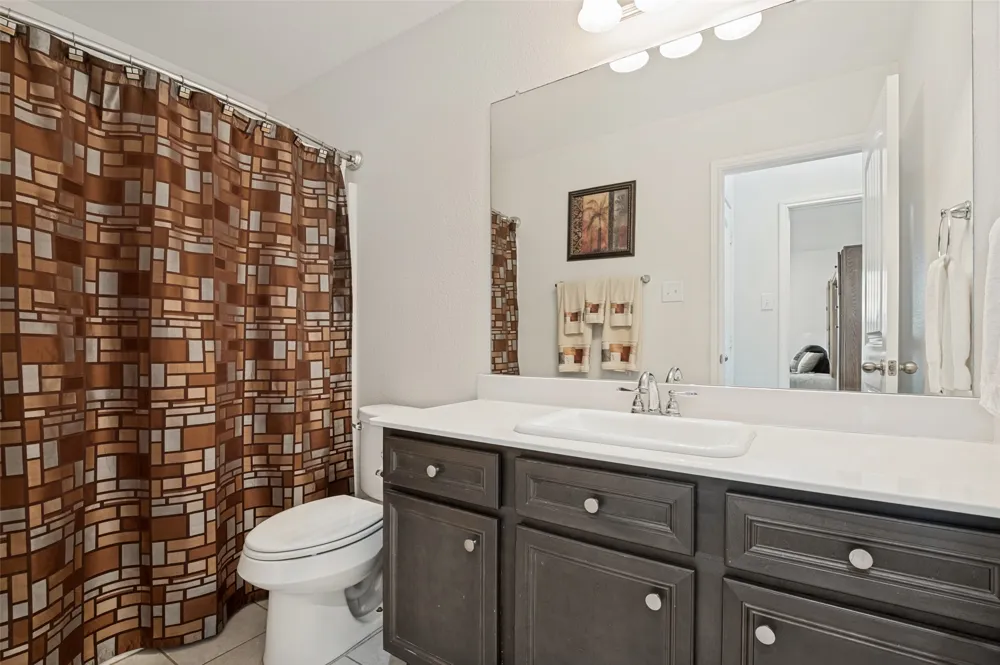 4022 Meadow Canyon Drive Lancaster, TX 75146