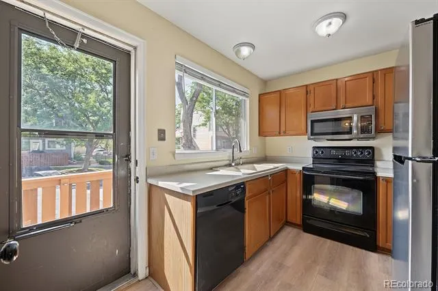 822 Summer Drive Highlands Ranch, CO 80126